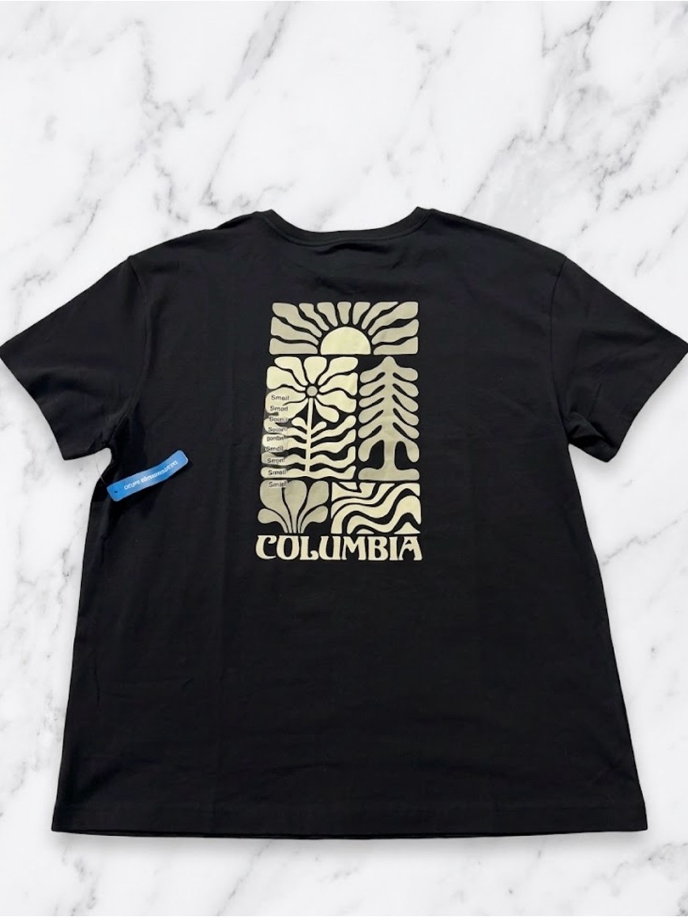 Columbia Women's Rolling Bend Graphic Oversized T-Shirt